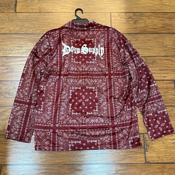 Dogg Supply by Snoop Dogg Pajama Set Mens S Shirt Pants Lounge Pockets Burgundy - Picture 3 of 4